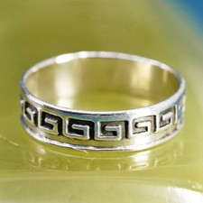 Size 7, vintage Sterling silver handmade ring, 925 band with Greek key pattern