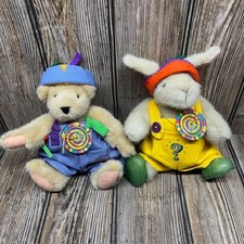 Muffy VanderBear "The ClubHouse Collection" Hoppy VanderHare and Secrets Box