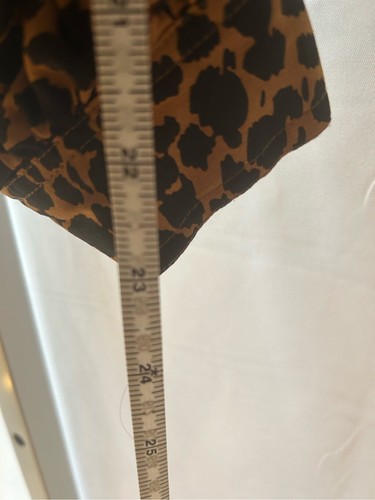 Vintage Eseles leopard print silk blouse size 12 button up EUC - Picture 9 of 11