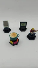 Set of 4 Game Pieces (Kurt Cobain). Trivial Pursuit 90s Time Capsule Edition.