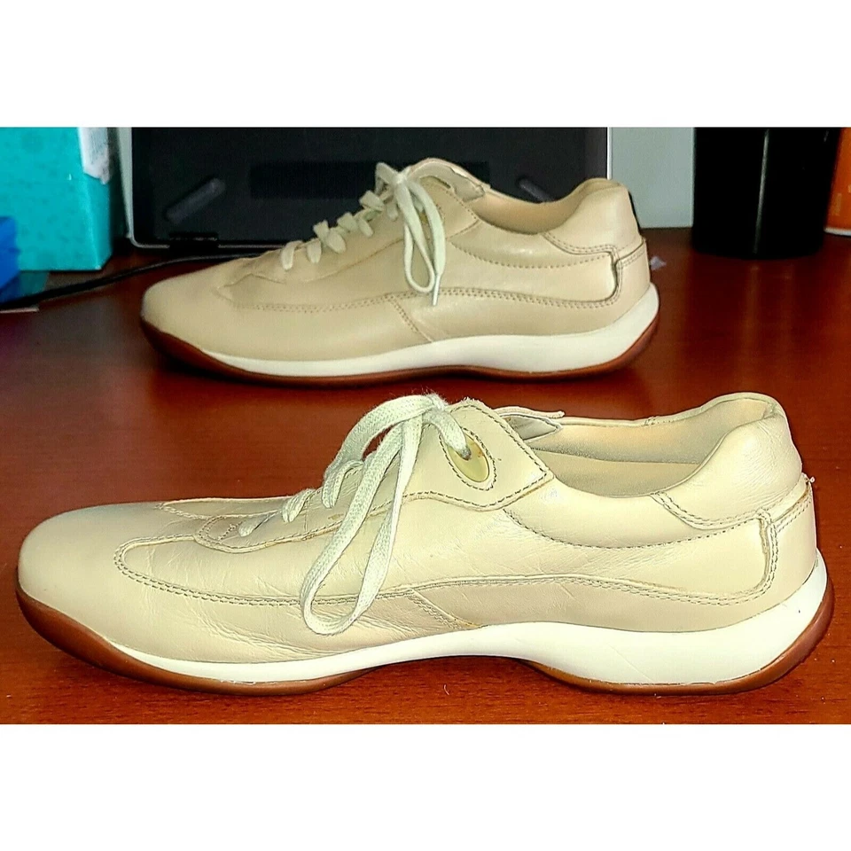 Rockport Women's 9.5 Shoes Beech Tree Walking sneakers Tan leather Kinetic Air. - Image 2 of 4