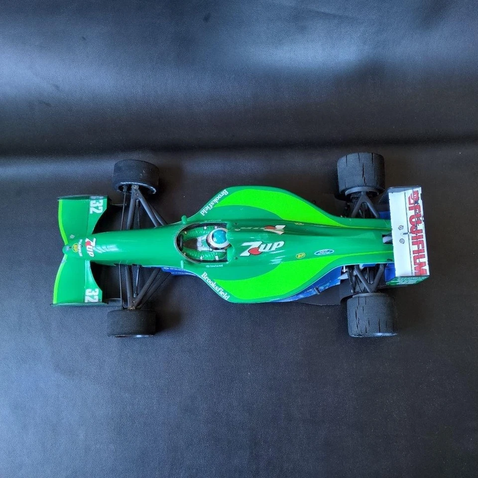 Kyosho Jordan 1/8 scale 7UP Formula F1 Car Nitro Engine Green W/Tires USED - Image 3 of 4