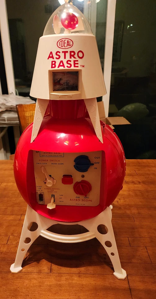 Ideal Toy Corp. 1960 Astro Base juguete espacial motorizado | funcionando (sin coche) Foto 3 de 4