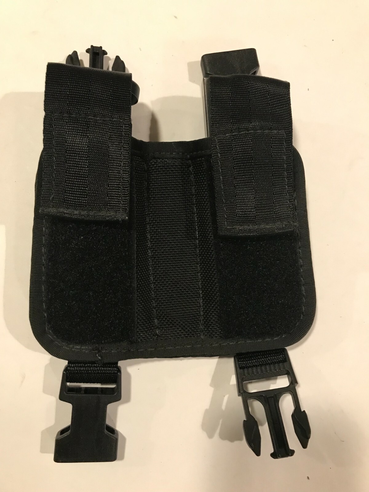 Double Pistol Magazine Pouch Hook/Loop and Snaps