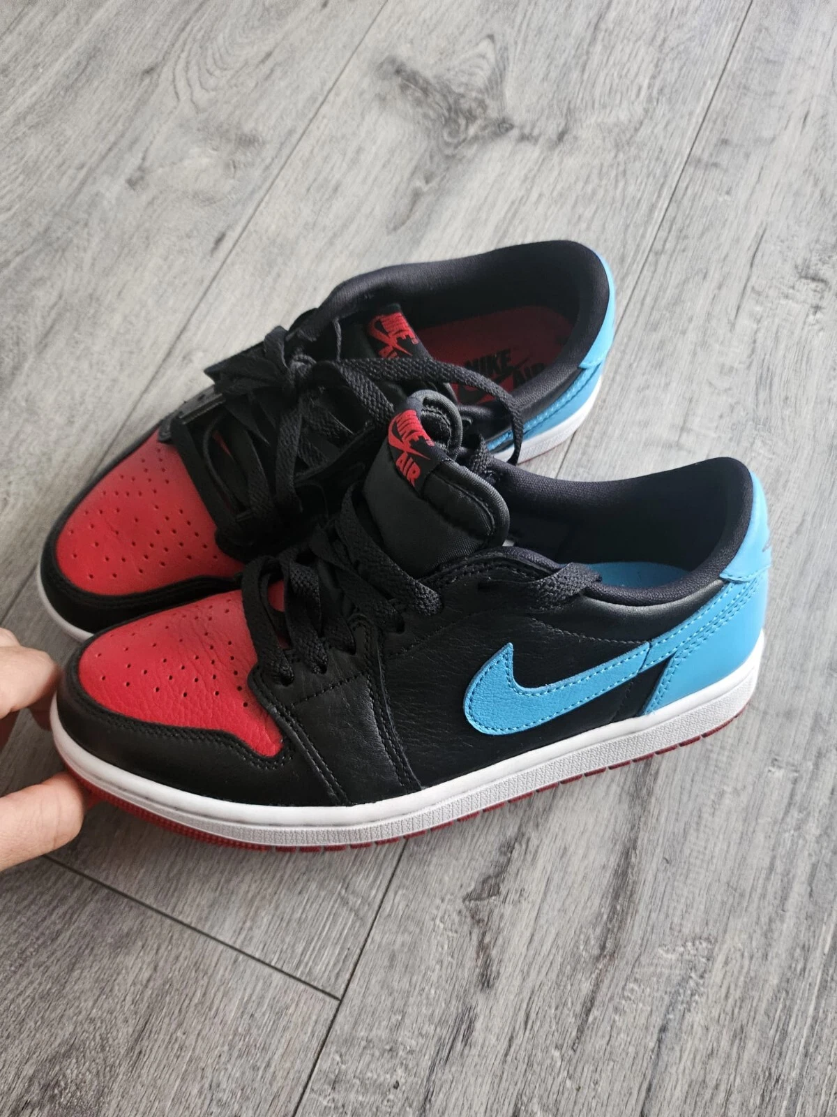 Nike Air Jordan 1 basse originali nere rosse blu