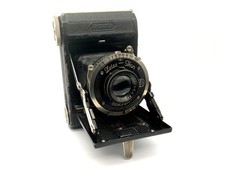 Zeiss Ikon Ikonta 520/18 Folding Camera With Novar-Anastigmat 5Cm 1:3.5