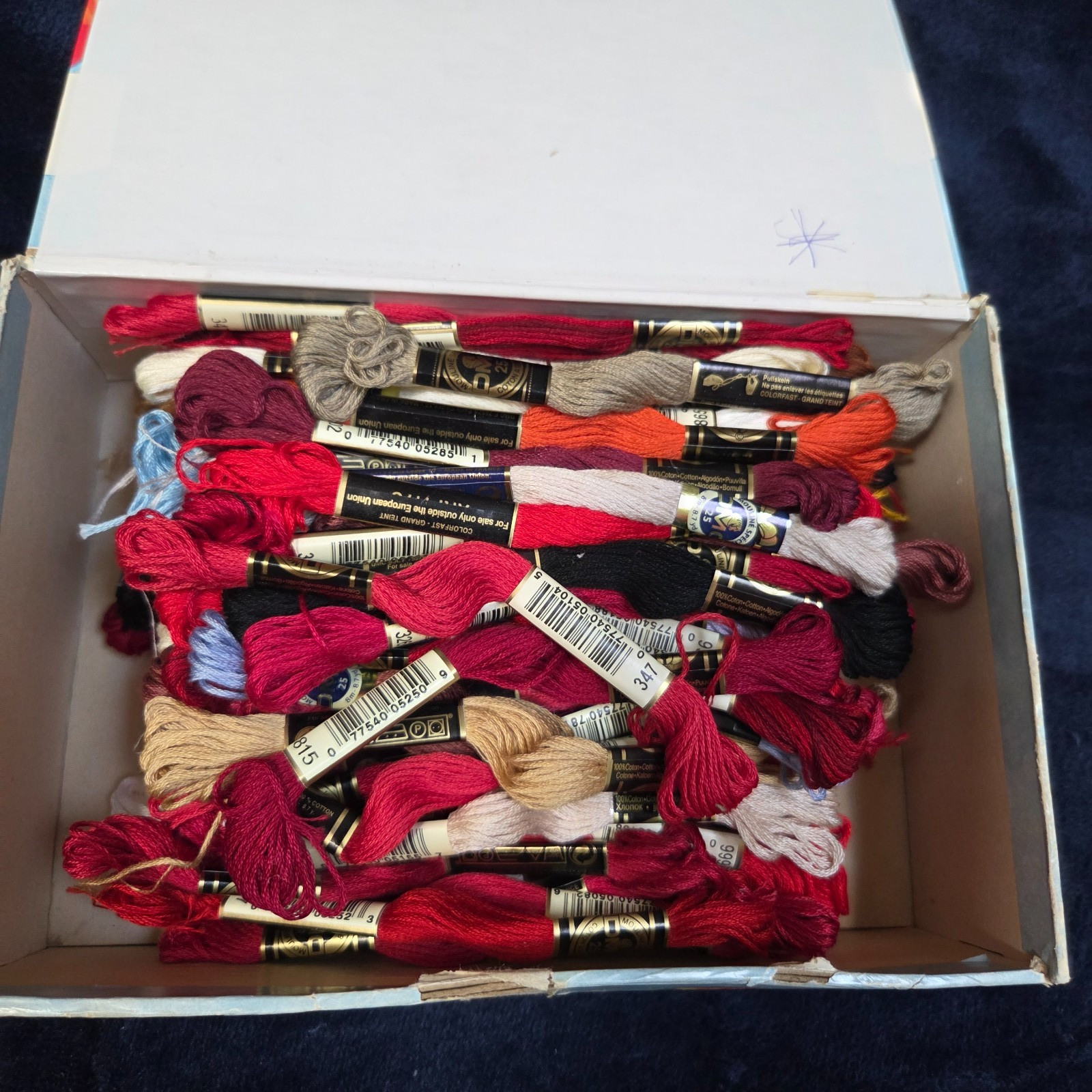 Floss 75 Skeins In Vintage Hot Air Balloon Pencil Box