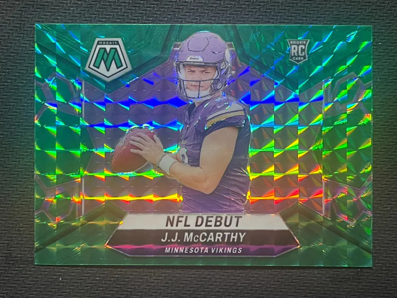 2024 Panini Mosaic -NFL Debut J.J. McCarthy Green Mosaic Prizm (RC) Vikings JP