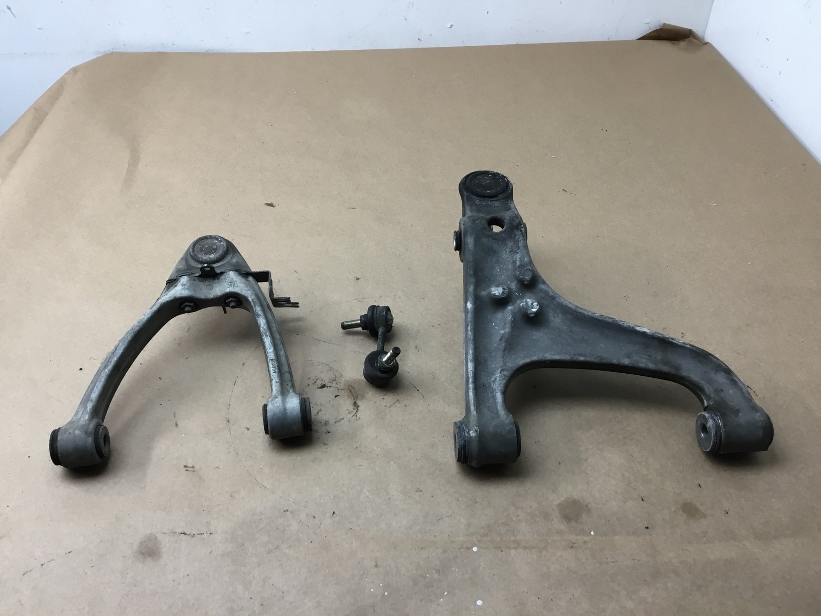 Maserati Coupe GT 2003 Front Right Suspension Control Arm Set 3 PCS 02-06 ;:Y