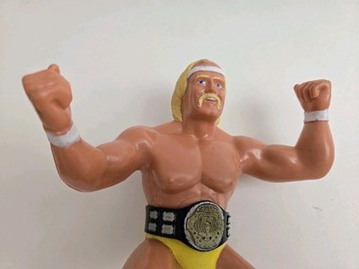 Vintage WWF 1984 Hulk Hogan Wrestling Superstar Figure LJN Titan
