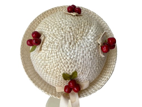 Vintage White Flower Hat by CINDERELLA Vintage Girl main image 4