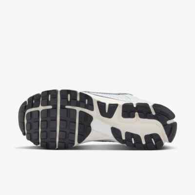 New Nike Zoom Vomero 5 'Chrome' Shoes - Metallic Silver (HJ3758
