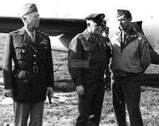 GEORGE PATTON, HAP ARNOLD AND MARK CLARK WWII GENERALS - 8X10 PHOTO (BB-758)