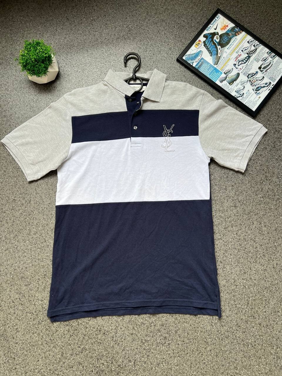 T shirt polo vintage Yves Saint Laurent YSL grande logo anni '90