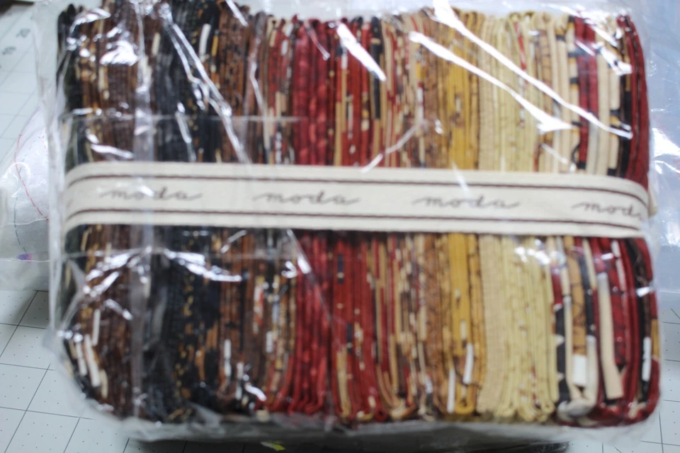 Moda Deb Strain 40 Fat Quarter Bundle Lotta Latte Rare Quilting Sewing - Image 3 of 4