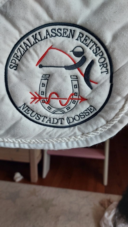 Schabracke Waldhausen Satteldecke Competition weiß DRESSUR Sattelunterlage - Bild 2 von 4