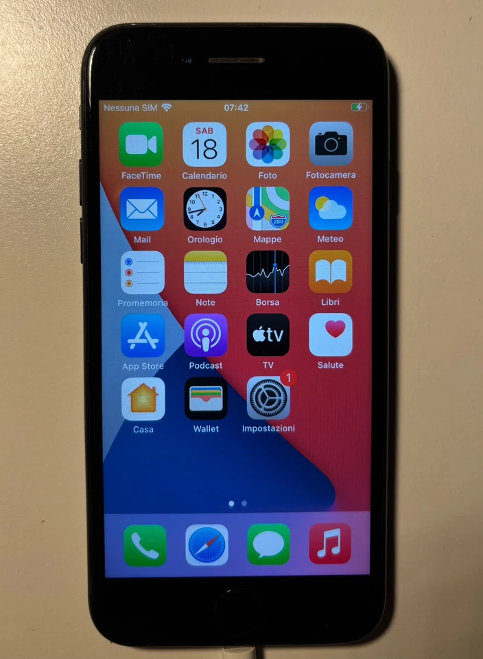 Apple iPhone 7 Nero 32GB - Ottimo stato - Immagine 3 di 4