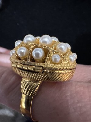 AVON Rare! Vintage Gold Tone Faux Pearls  Poison  Ring Size 9 Locket Type