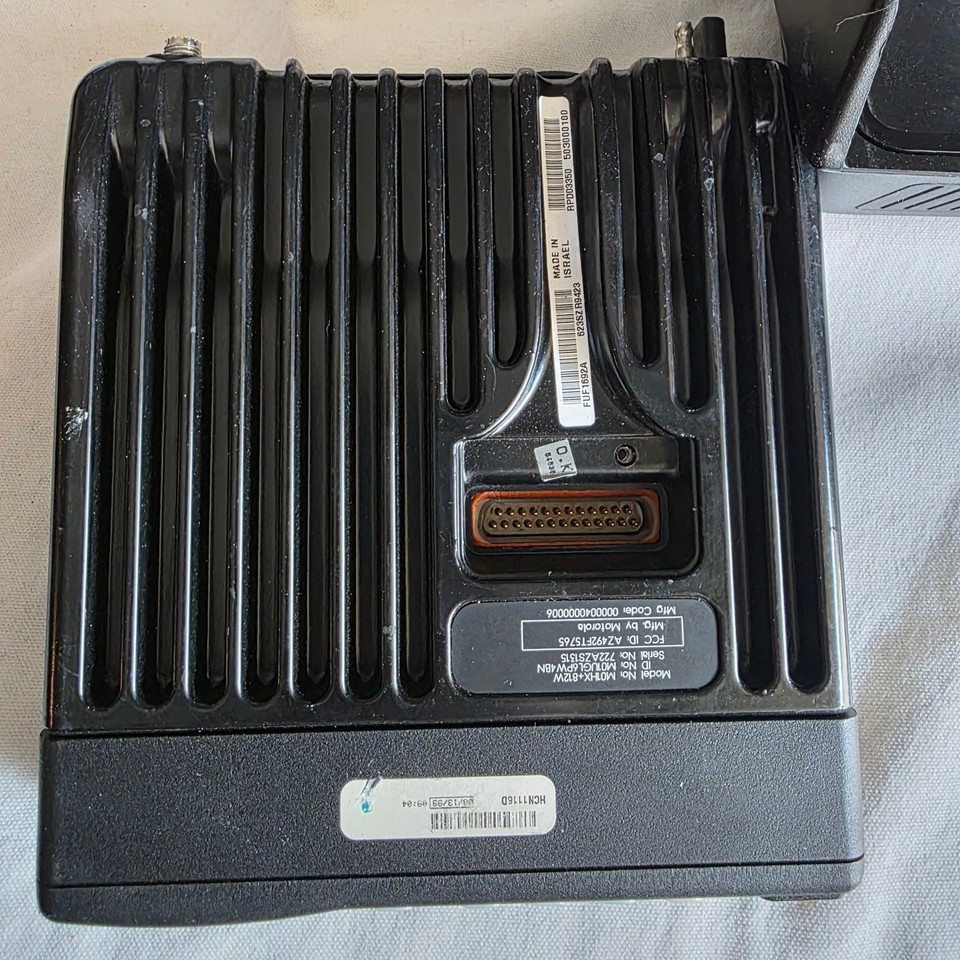 Motorola Base Station: MCS 2000 Radio, Samlex SEC-1223 PSU, Speaker Mic ...