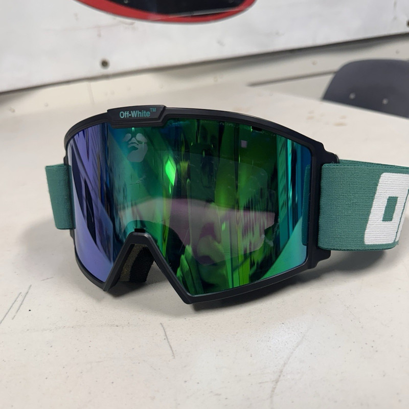 Off-White Mirrored Green Ski Goggles Adjustable Shield Style Black Frame