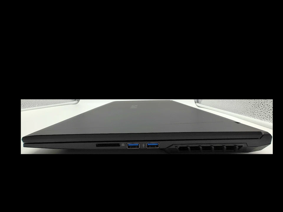 XMG CORE 17 Gaming Laptop (M20, Ryzen 7 4800H, RTX2060, 32GB RAM, 500 GB SSD) - Bild 2 von 4