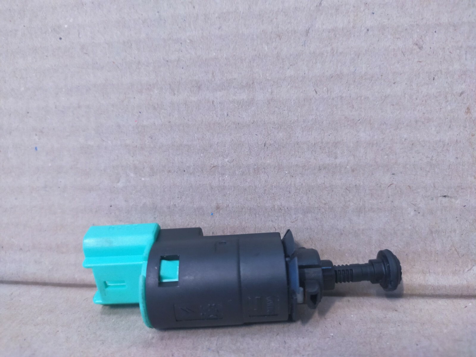 Citroen DS3 Brake Light Switch 9665602380 1.6 Petrol 2010 (A2014) eBay