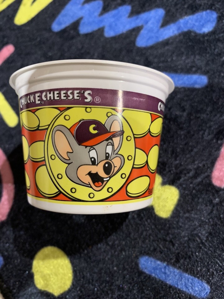 Chuck E Cheese Token Cup From The Year 2012 Near Mint Condition Ebay 