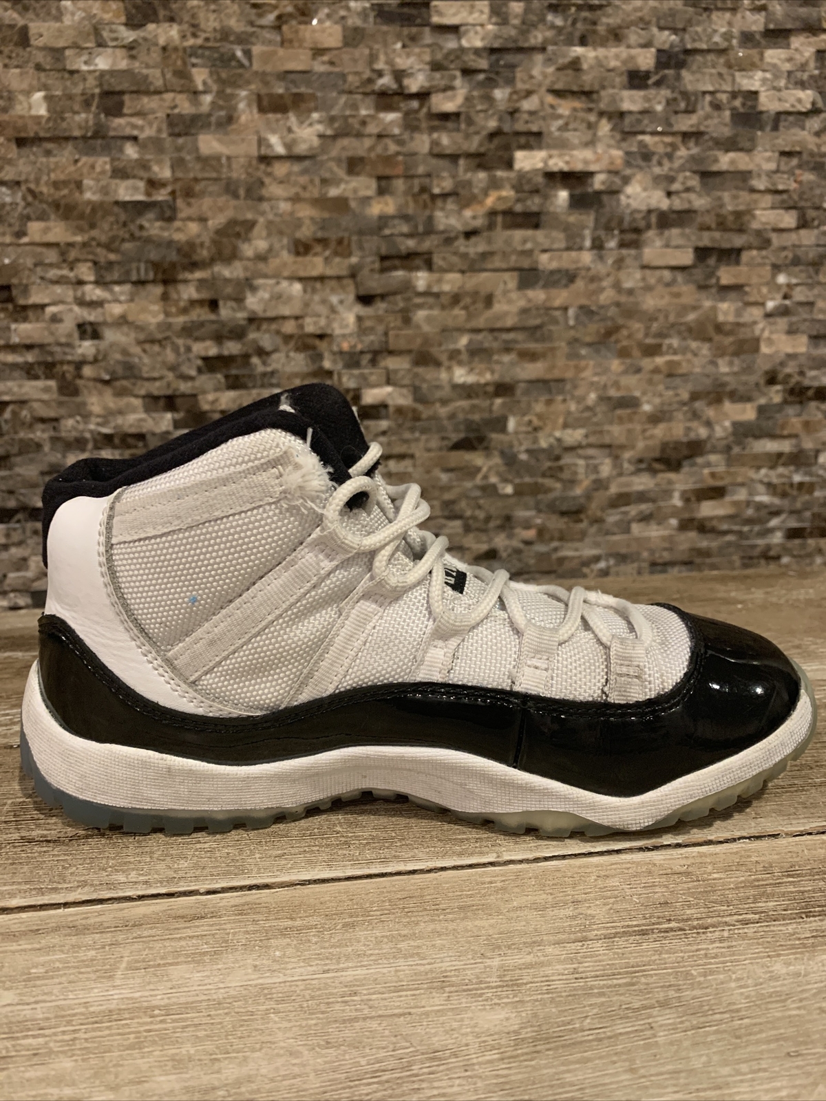 purple and white concords