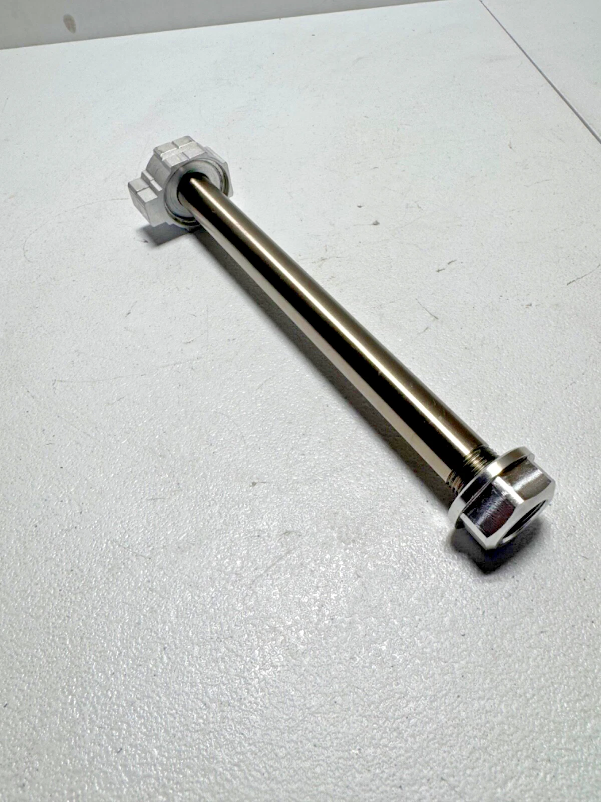 NEW 2025 MC85 OEM rear axle spindle 25 mc tc 85 ktm sx A41010185044