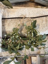 Bunches of Mistletoe Christmas Decorations Artificial Flowes