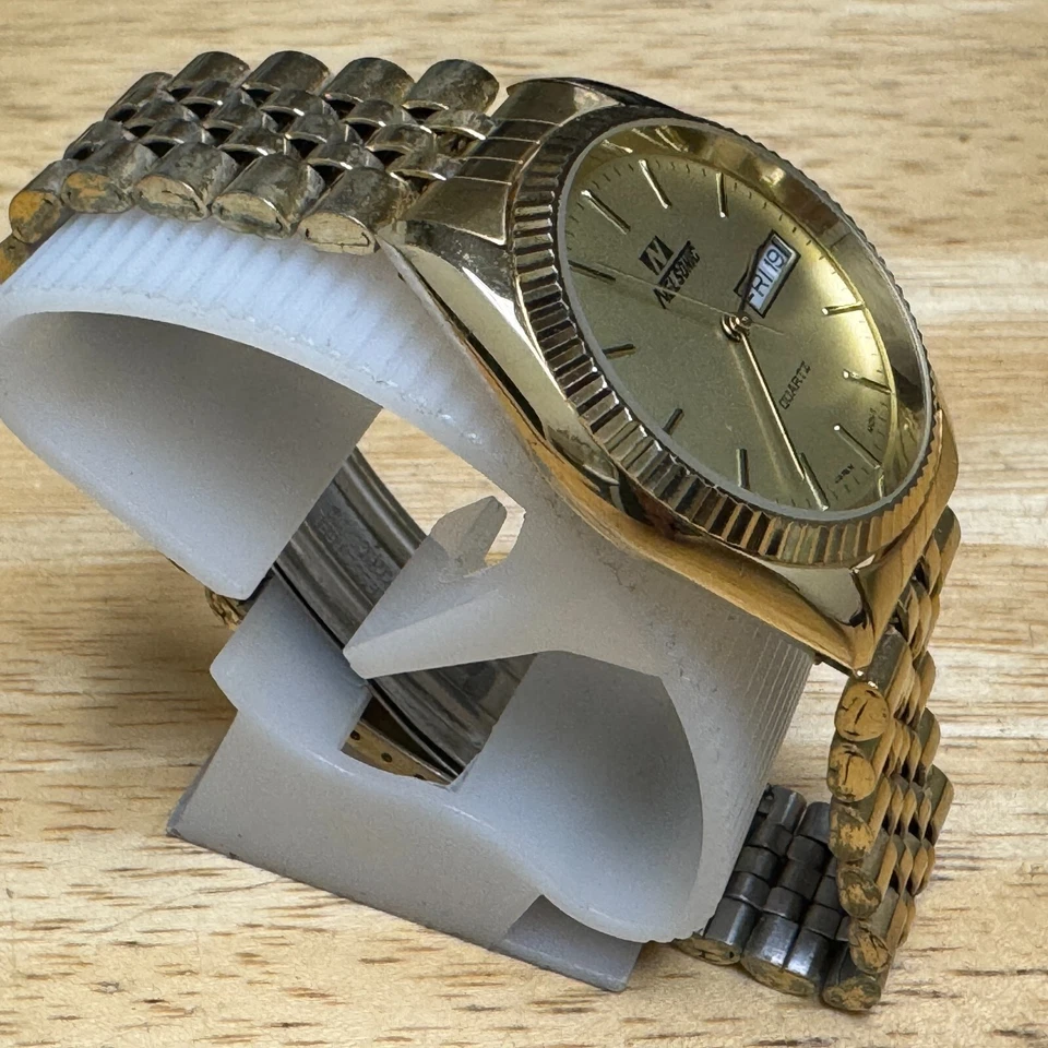 Reloj de Cuarzo Nelsonic Vintage Hombre Tono Dorado Bisel Acanalado Día Fecha Batería Nueva Foto 3 de 4