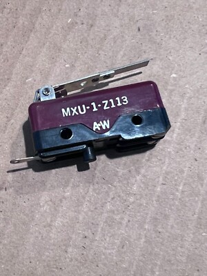 NEW Unimax MXU-1-Z113 Micro Limit Switch Lever On Off Aerospace Axis Roller Dog