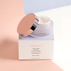 monat be balanced lightweight moisturizer