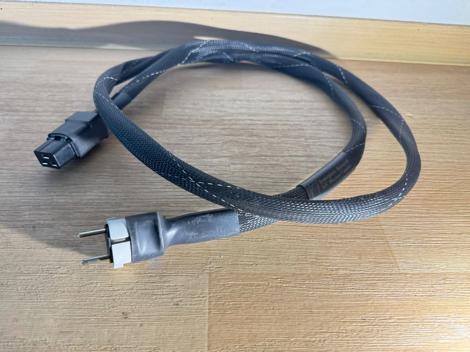 Synergistic Research Master Coupler High End Netzkabel Stromkabel C19 in 2m - Bild 2 von 4