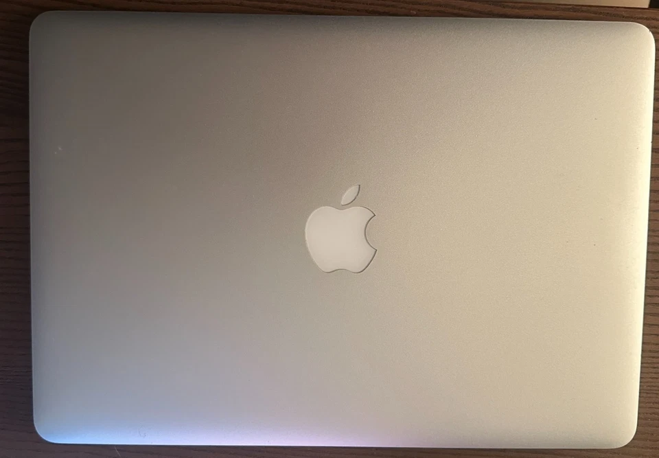 Apple MacBook Air 2017 A1466 EMC 3178 8GB / 256GB / Intel Core i5 1,8GHz - Bild 3 von 4