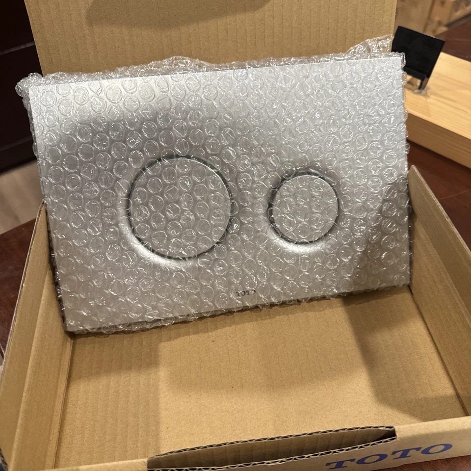 Placa de empuje redonda de doble botón Toto YT930#MS plateada mate Foto 4 de 4