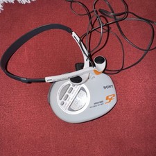 Sony SRF-M85V Sports Radio Walkman Clip AM FM Weather W/Sony MDR W014 Headphone