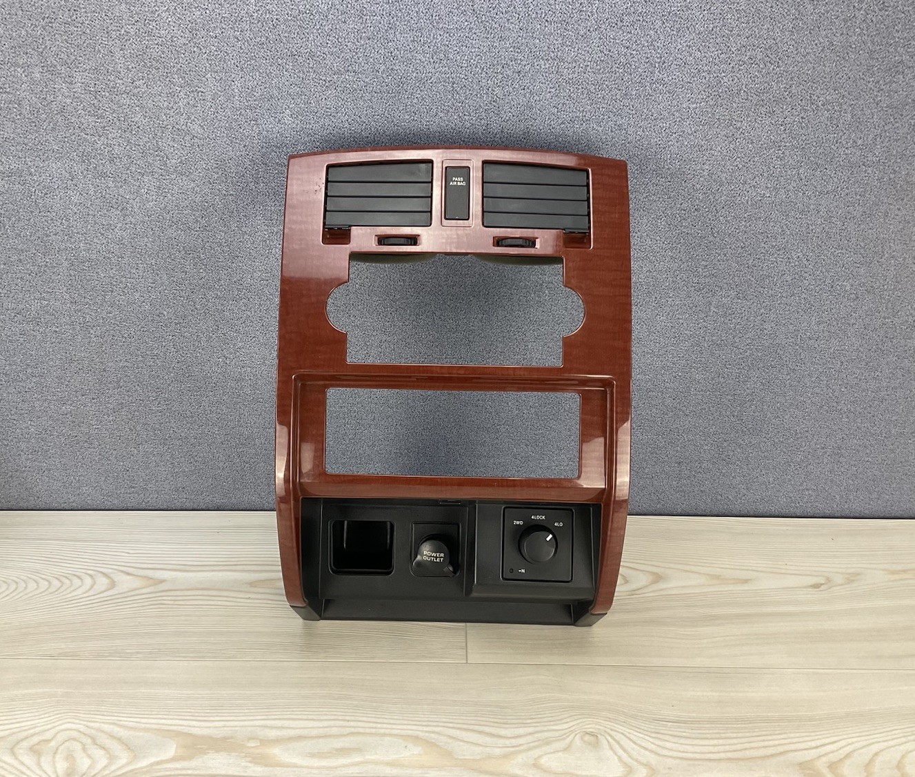♦️2005-2007 Dodge Dakota Radio Climate Control Bezel. OEM. Free Shipping!