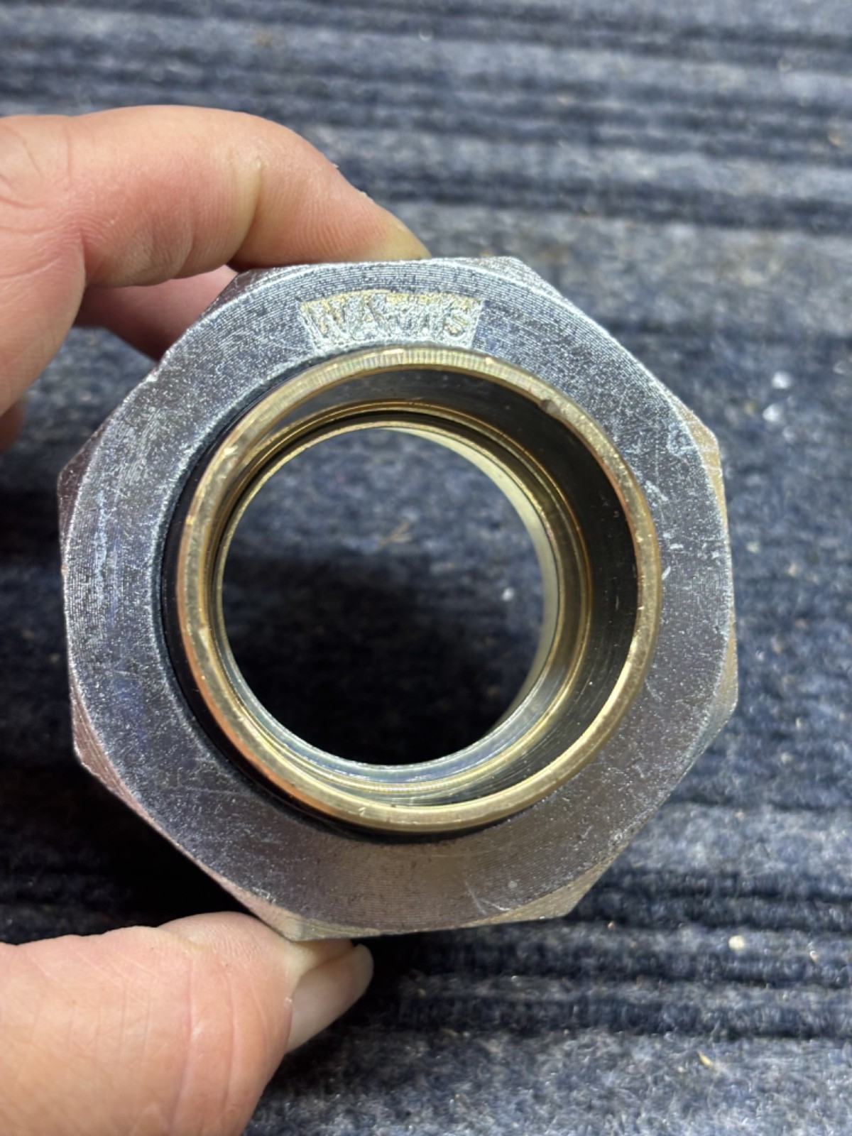 Watts 1-1/2" LF301 FNPT x Sweat Dielectric Union w/ EPDM Gasket Lead Free (P4)