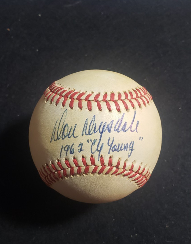 SIGNED DON DRYSDALE "1962 CY YOUNG" BASEBALL