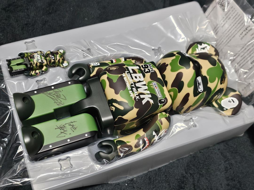 Bape Lbwk Be@Rbrick 100 400 Bearbrick With Sign | eBay Bape Lbwk Be@Rbrick 100 400 Bearbrick With Sign | eBay