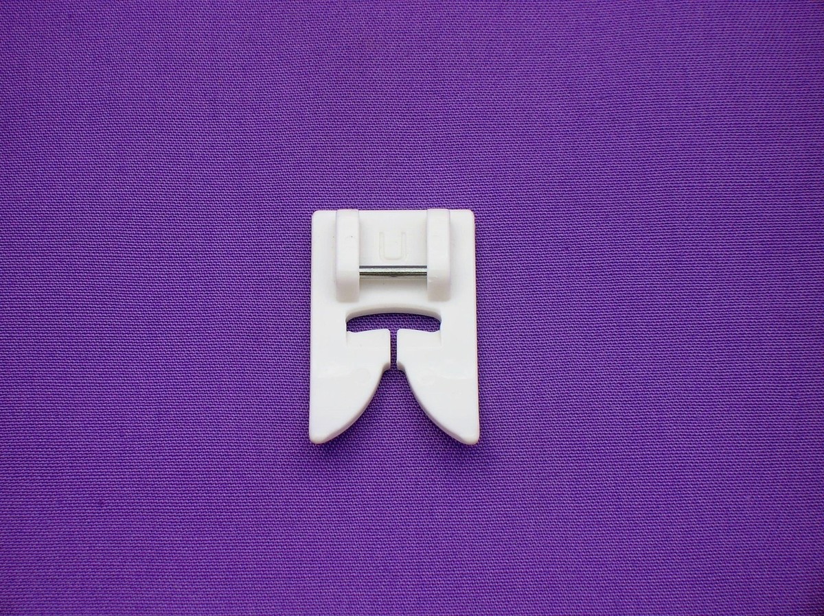 ULTRA GLIDE FOOT FITS ELNA & JANOME CAT D 9MM WIDE MACHINES