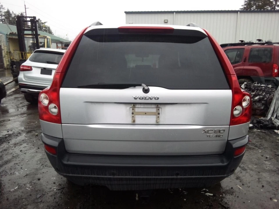 Used Air Cleaner Assembly fits: 2004 Volvo XC90 6 cylinder Grade A — 第 3/4 张图片