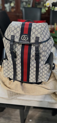 GUCCI Backpack Ophidia GG Medium  Supreme GG 