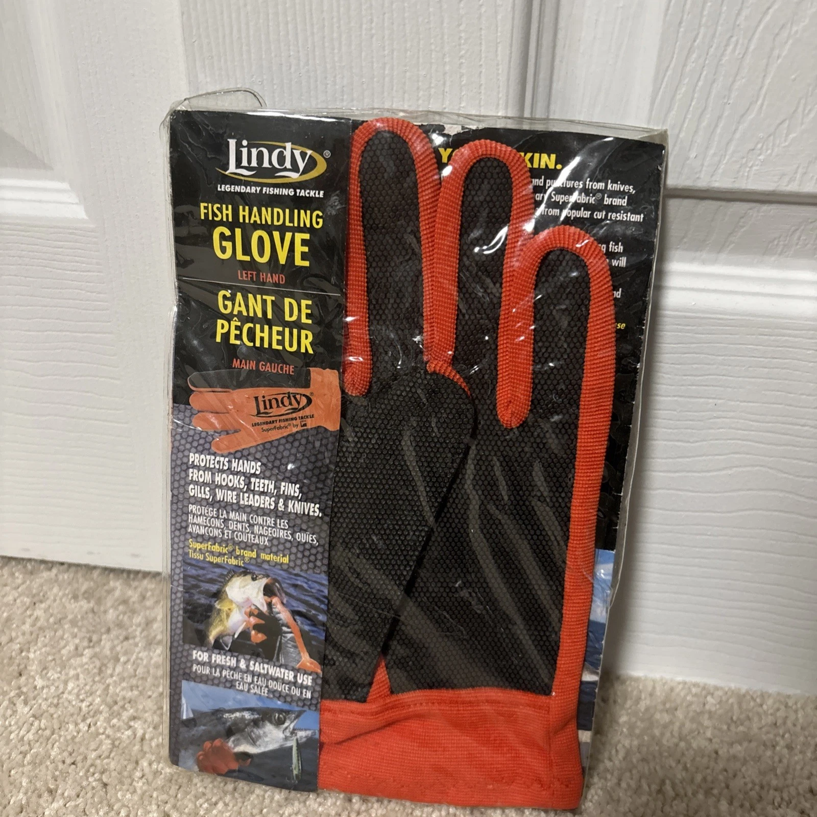 New Lindy Fishing Glove Filleting Left Hand Protect Fish Handler Size L S39
Opens in a new window or
