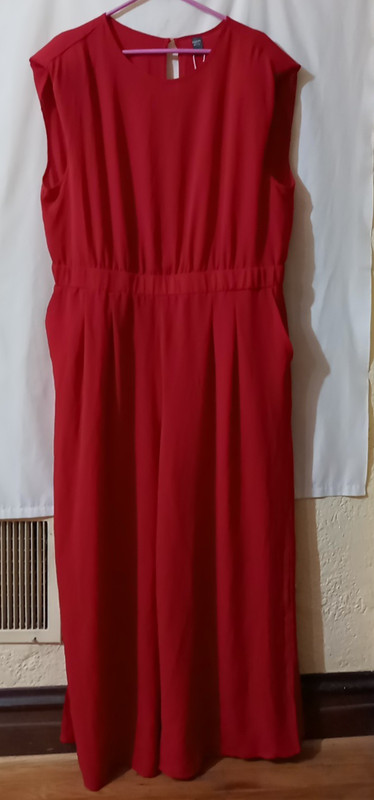 Emery Rose 4XL Red Jumpsuit sleeveless Pockets back slit lightweight elastic NWT