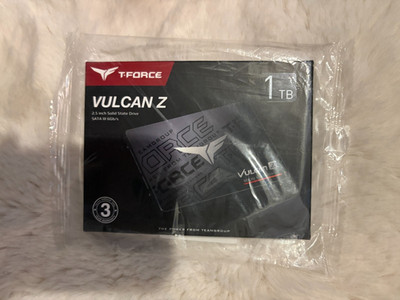 Team Group 1TB T-FORCE VULCAN Z SSD / New in Sealed Box