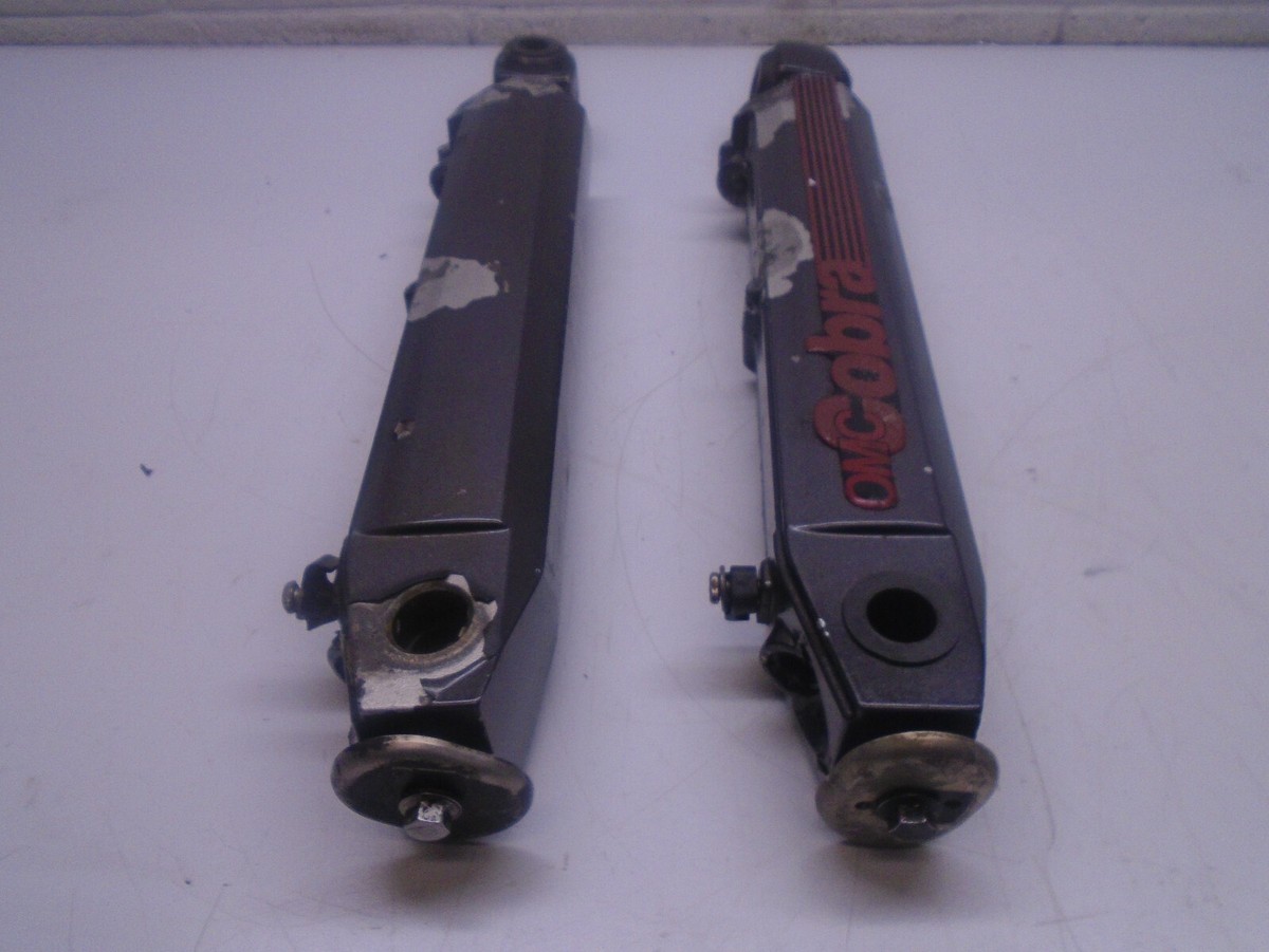 X5 0985660 OMC Cobra Stern Drive Trim Tilt Cylinder