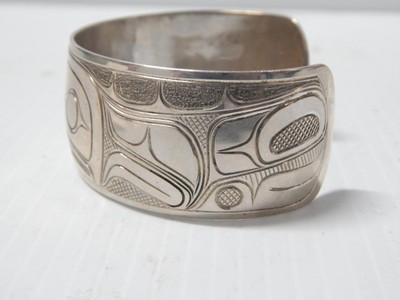 VINTAGE HAIDA NW COAST ALASKA INDIAN CARVED STERLING SILVER WIDE