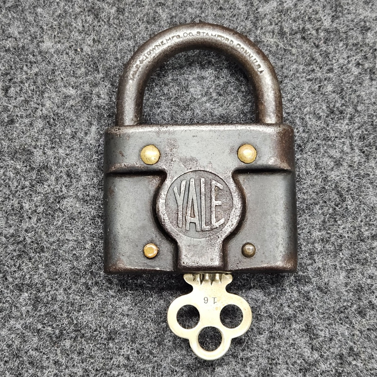 「ＹＡＬＥ」と「クローバー（Ｙ＆Ｔ）」マークのアンティーク南京錠（米国） Vintage Yale and Towne mfg co USA | eBay